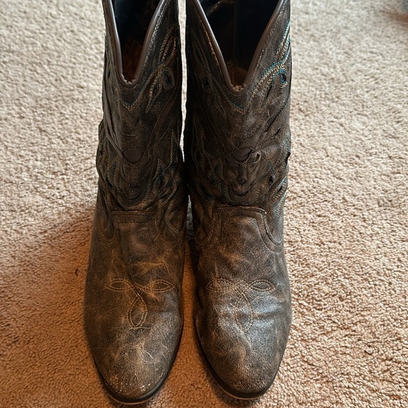 Loretta Rustic Cowboy Boots from Buckle - size 10 - Picture 7 of 9